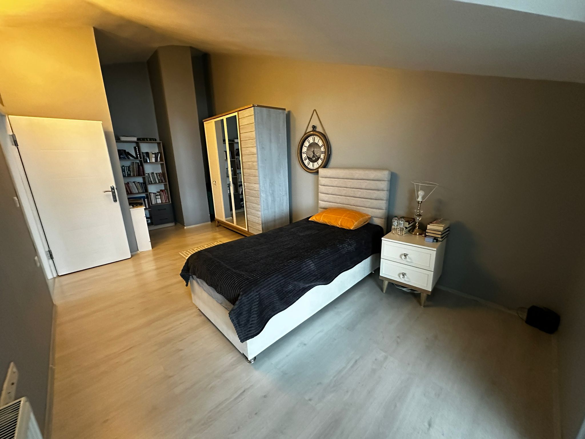 MABEL GAYRİMENKUL/VAKFIKEBİR SİTE İÇİ 240 M2 SATILIK 6+1 DUBLEKS